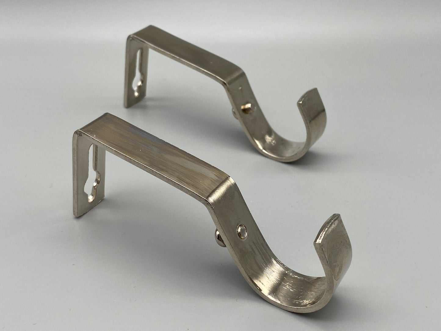 Pair of Heavy Duty Metal Curtain Pole Brackets - Holds Rods upto 30mm - Wall Brackets Holder (Bright Nickel)