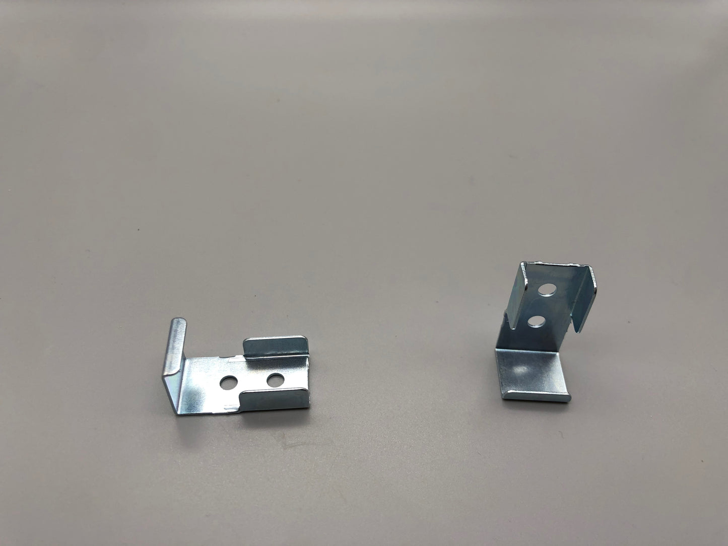 Metal Valance Clip for 35mm & 50mm Venetian Blinds - Pack of 4