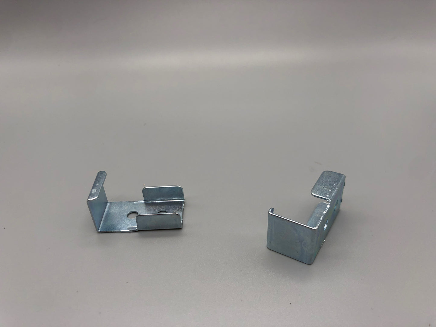 Metal Valance Clip for 35mm & 50mm Venetian Blinds - Pack of 4