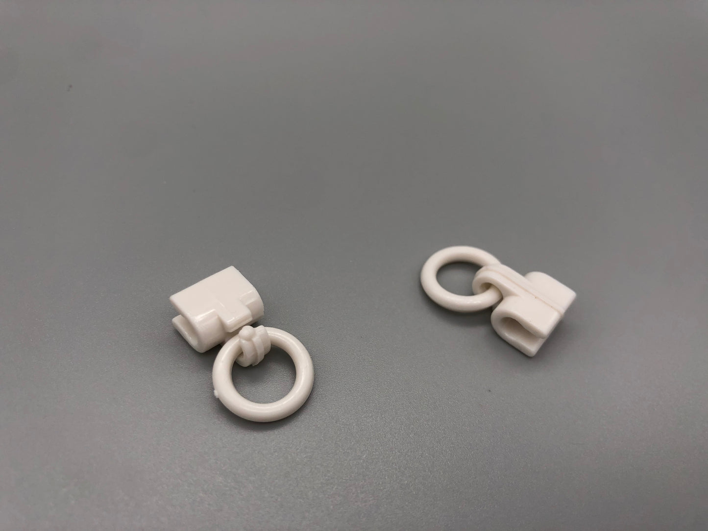 White Clip on Rings for 4mm Rods - Pack of 10
