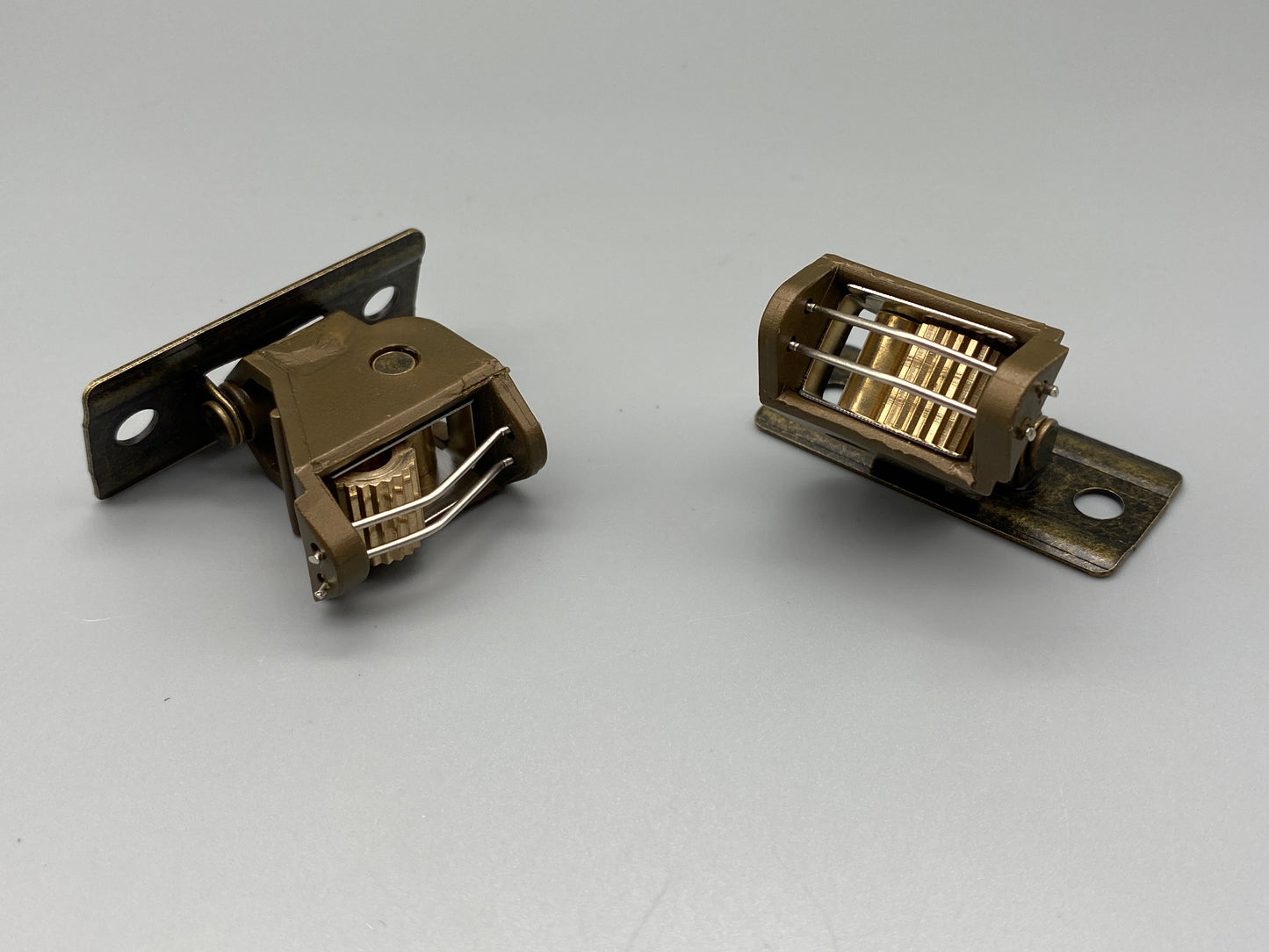 Wood Baton Cord Lock With Brass Wheels - Brown