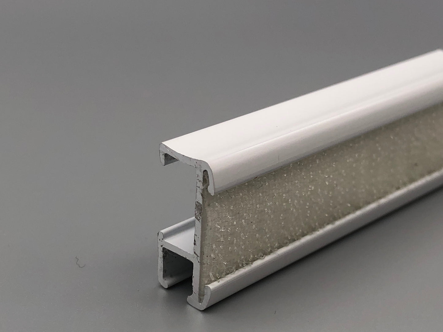 Metal Baton Headrail With Velcro - White Aluminium - Various Lengths