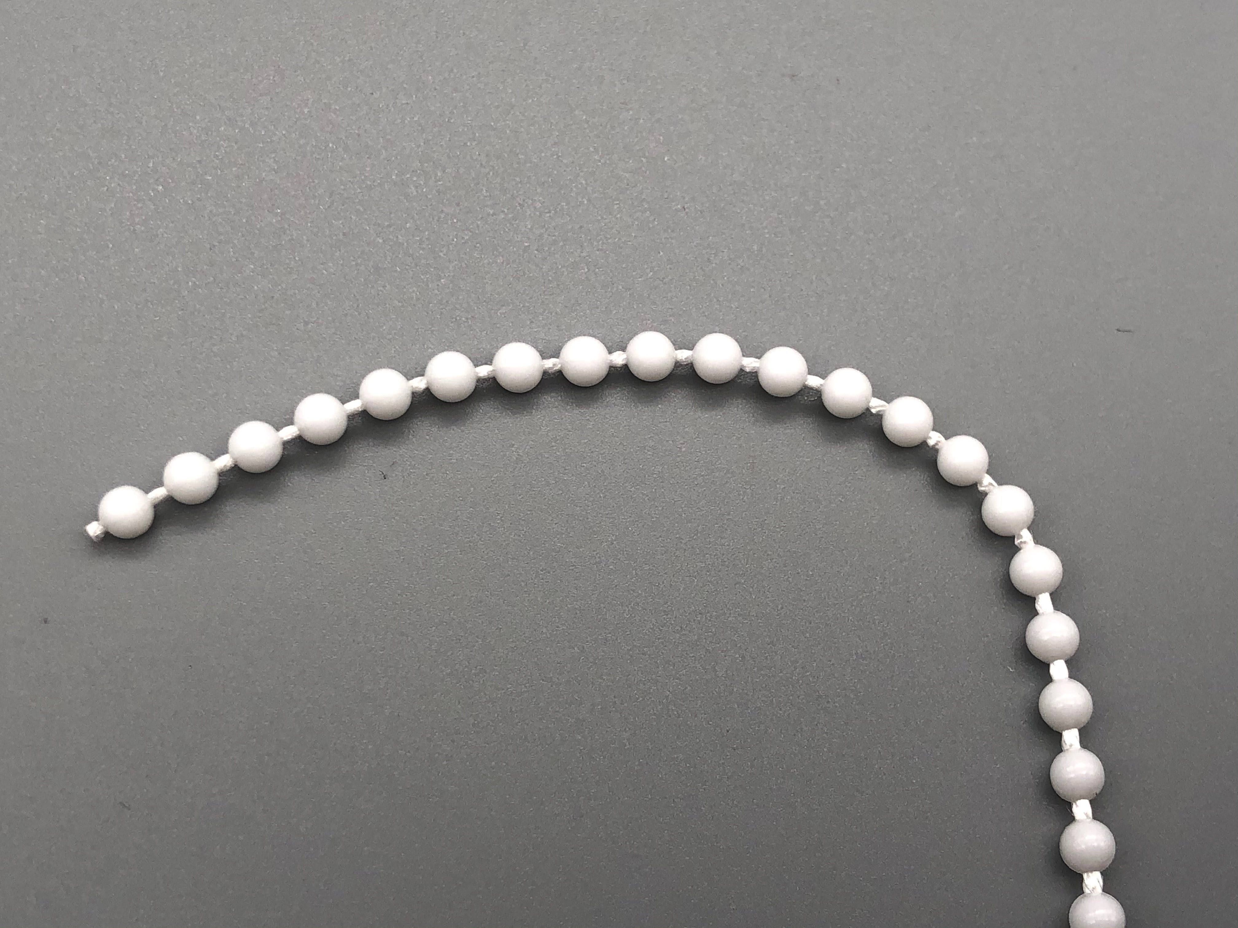 White Plastic Chain For Vertical Blinds No 10 Bead Size 4 5mm Fre   IMG 2014 0c9a8678 6d0c 46cb A1cb D556942edcb6 